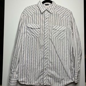 Bullhead Western style buttondown Pearl snap